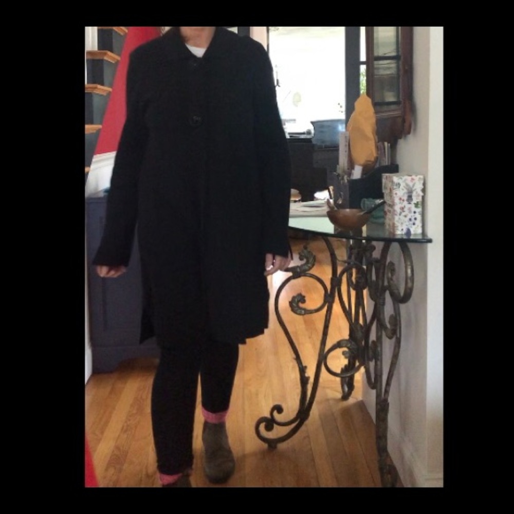 Chico’s Elegant Long Black Jacket Size 2 (12/14-L)